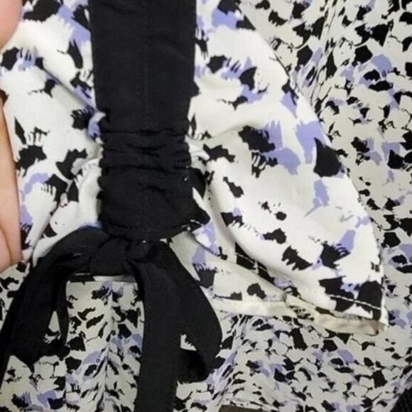 Limited periwinkle black white Tape ribbon shirt Plus Size 2X New - Picture 9 of 13